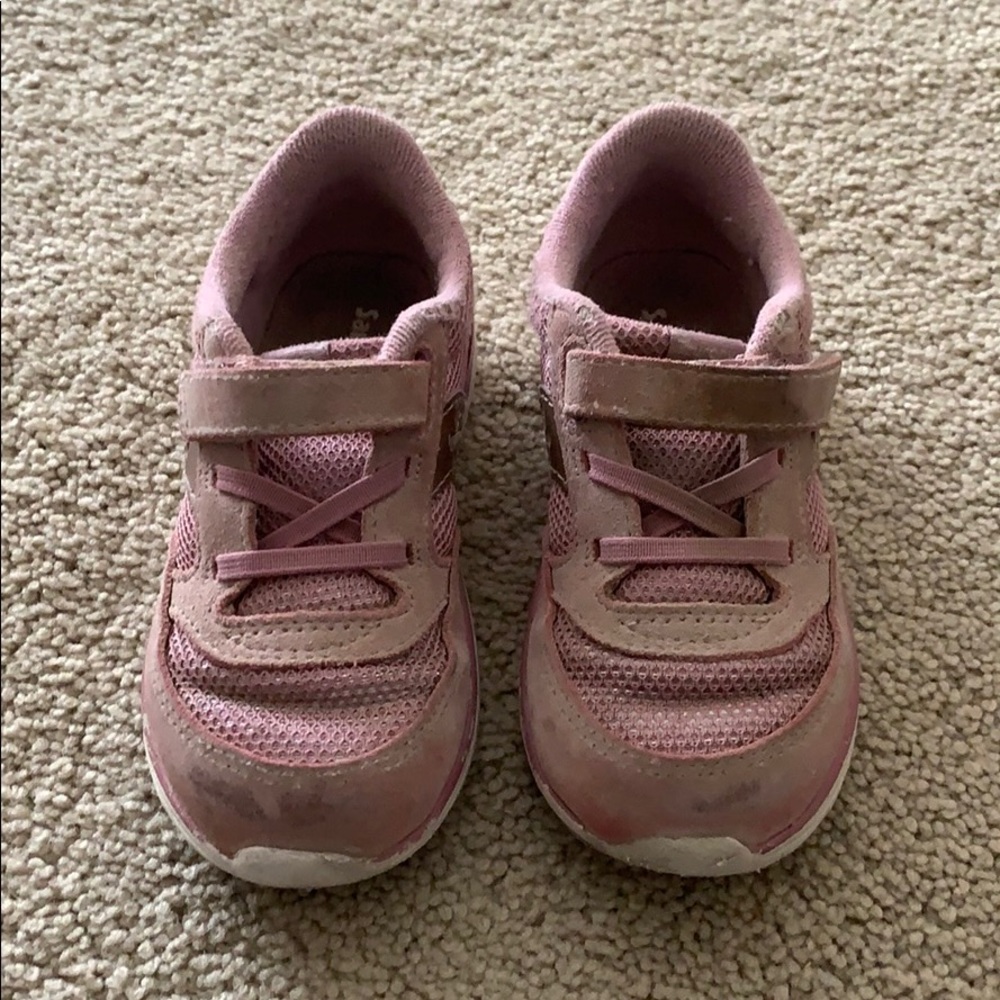 Saucony pink sneakers